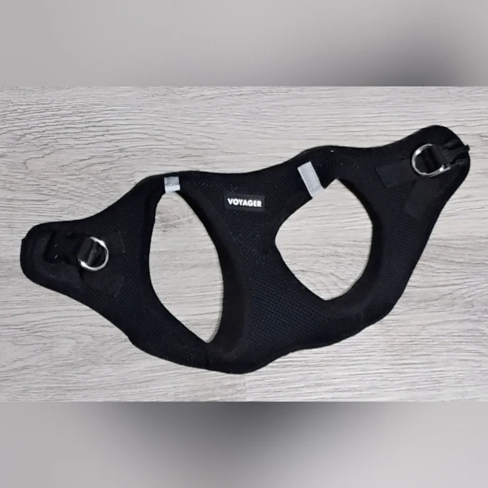 Voyager Black Dog Harness Medium Size